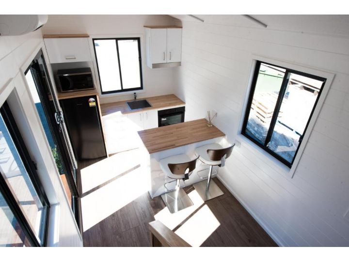 Loft Tiny Home at Tatler Wines "Yaama" Guest house, Lovedale - imaginea 8