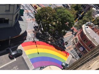 Taylor Square: small studio with a view! BUDGET Apartment, Sydney - 3