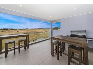 Tee Two on Troon - 21/30 Troon Drive Guest house, Normanville - 1