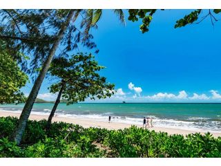 Temple 121 Modern Spacious Palm Cove 2 Brm 2 Bth Resort Apartment With Courtyard Apartment, Palm Cove - 5