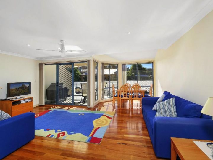 Family Beach Retreat in Lovely Terrigal Home Guest house, Terrigal - imaginea 2