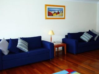 Family Beach Retreat in Lovely Terrigal Home Guest house, Terrigal - 4