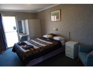 The African Reef Aparthotel, Geraldton - 3