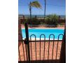 Beach front 4 x2 Home with pool Guest house, Geraldton - thumb 4