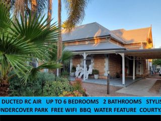 The Atrium - A Stylish Home with up to 6 Bedrooms Guest house, Port Pirie - 2