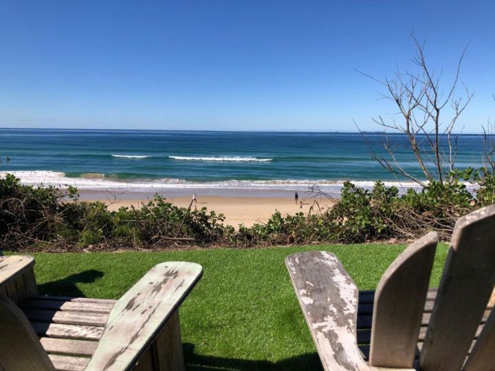 The Bach Wooli: Named Top 10 Coolest Stay on NSW North Coast Guest house, Wooli - imaginea 1