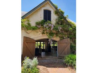 The Barn Guest house, Bangalow - 2