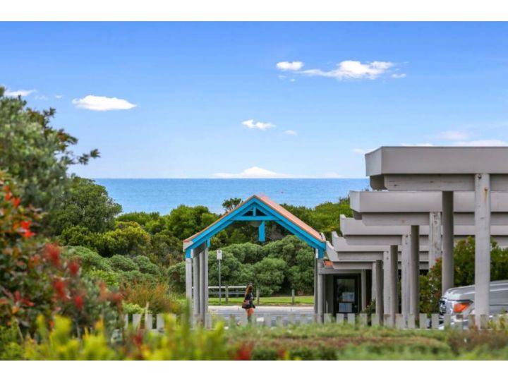 The Bay Beach Studio ~ Ocean View Guest house, Apollo Bay - imaginea 2