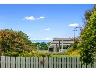 The Bay Beach Studio ~ Ocean View Guest house, Apollo Bay - 1