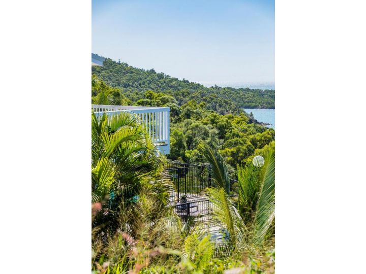 The Tropical House Whitsundays Guest house, Shute Harbour - imaginea 7