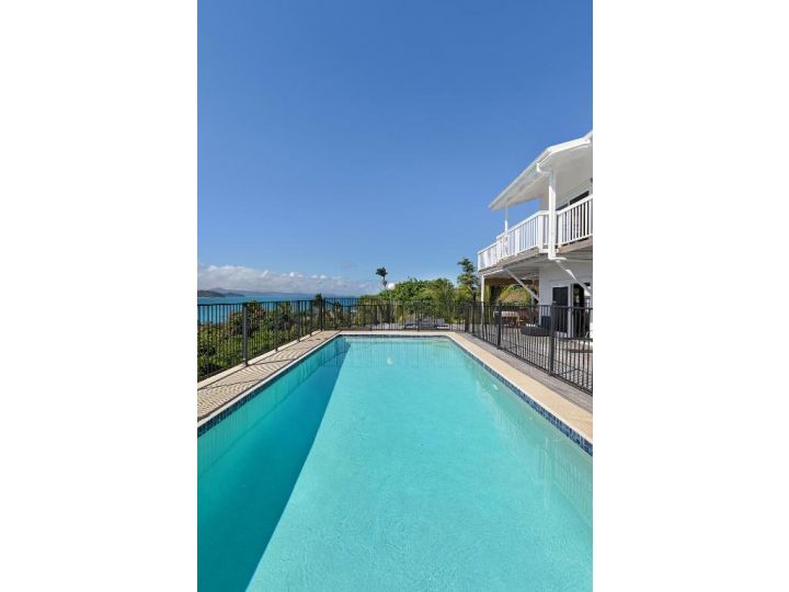 The Tropical House Whitsundays Guest house, Shute Harbour - imaginea 2
