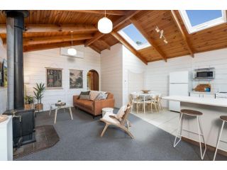The Beach Cottage Guest house, Wye River - 2