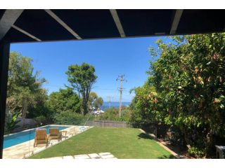 The Belle of Killcare- Private Luxury with Sea views - we are not the resort which is across the road Apartment, Killcare - 2