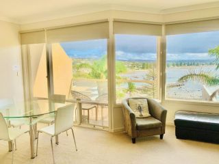 The Bluff Resort Apartments Hotel, Victor Harbor - 4