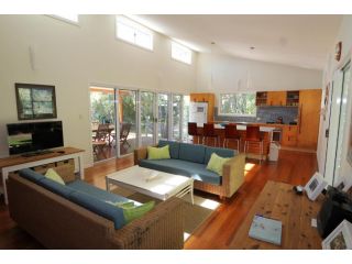 The Boarding House Guest house, Moreton Island - 5
