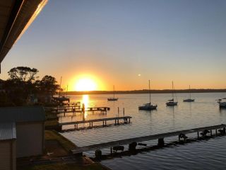 The Boat House Absolute Waterfront and Jetty Guest house, New South Wales - 2