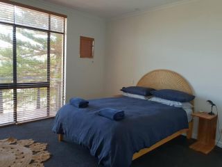 The Chart House - 3 bedroom inner Freo townhouse Apartment, Fremantle - 5