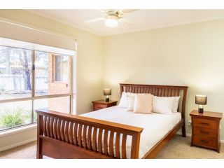 The Clydesdale - Spacious 4 bedroom Home Guest house, Echuca - 5