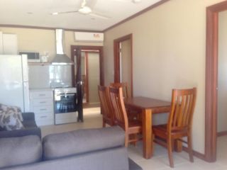The Cocos Padang Lodge Apartment, Flying Fish Cove - 2