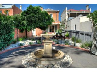 The Cortile - Echuca Holiday Homes Guest house, Echuca - 4