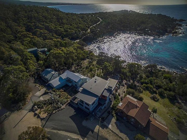 The Cove Bay of Fires Guest house, Binalong Bay - imaginea 17