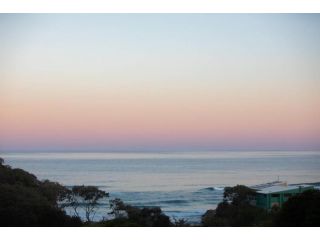 The Cove Apartment, Point Lookout - 1