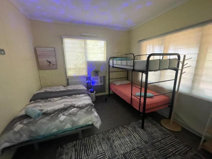 The Cozy Motel Hostel, Darwin - imaginea 14