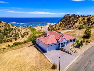 The Darling of Marina - A Hilltop and Sea Getaway Guest house, South Australia - 2