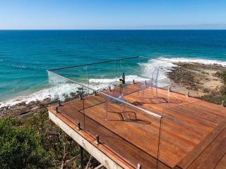 THE DECK HOUSE - A WYE RIVER ICON Guest house, Wye River - 1