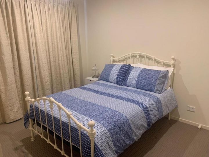 The Deluxe Holiday Guest house, Portarlington - imaginea 11