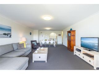 The Dunes15 38 Marine Dr fabulous unit with pool tennis court and across the road to the beach Apartment, Fingal Bay - 3