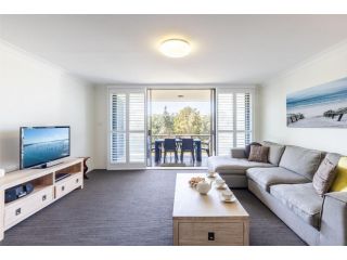 The Dunes15 38 Marine Dr fabulous unit with pool tennis court and across the road to the beach Apartment, Fingal Bay - 1