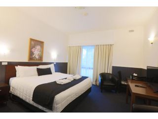 The Esplanade Motel Hotel, Lakes Entrance - 3