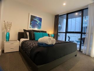 The Gallery Luxe 1 BR Executive Apartment in the heart of Braddon Wine Secure Parking WiFi Apartment, Canberra - 3