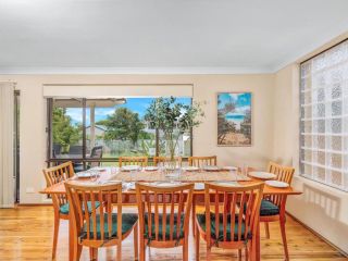 The Golden Ticket to an Unforgettable Stay in Jervis Bay Guest house, Vincentia - 2