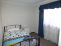 The Golf Getaway Guest house, Myrtleford - thumb 12