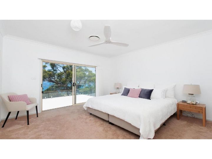 The Family Entertainer - with sweeping water views Guest house, Salamander Bay - imaginea 11