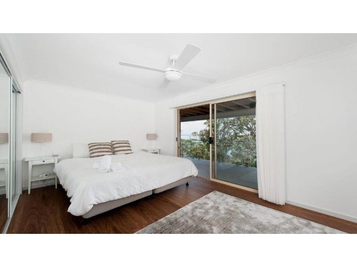 The Family Entertainer - with sweeping water views Guest house, Salamander Bay - imaginea 19