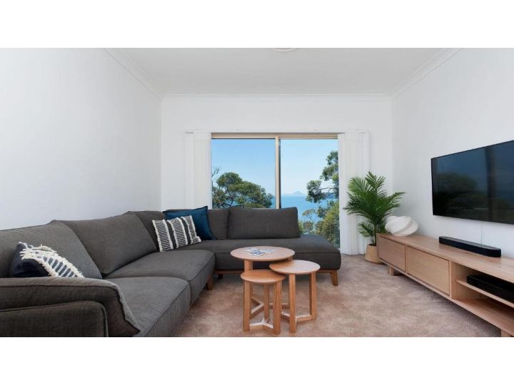 The Family Entertainer - with sweeping water views Guest house, Salamander Bay - imaginea 12