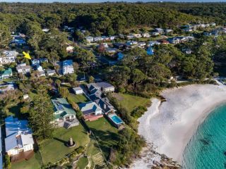 THE GREEN WHALER Hyams Beach 4pm Check Out Sundays except Peak season Guest house, Hyams Beach - 5