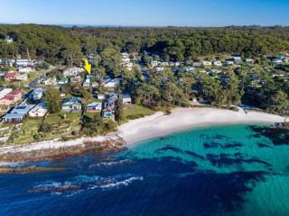 THE GREEN WHALER Hyams Beach 4pm Check Out Sundays except Peak season Guest house, Hyams Beach - 1