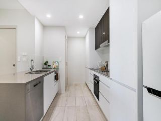 THE HAMILTON (I715)-L'Abode Accommodation Apartment, Brisbane - 5
