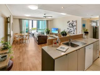 The Harbour View Condo Apartment, Cairns - 4
