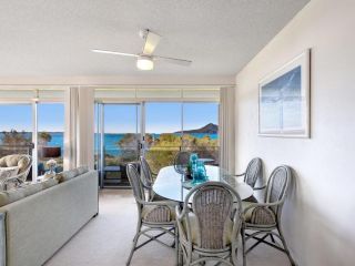 The Helm 4 - Nelson Bay Apartment, Nelson Bay - 1