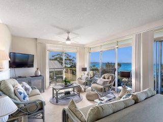 The Helm 4 - Nelson Bay Apartment, Nelson Bay - 2
