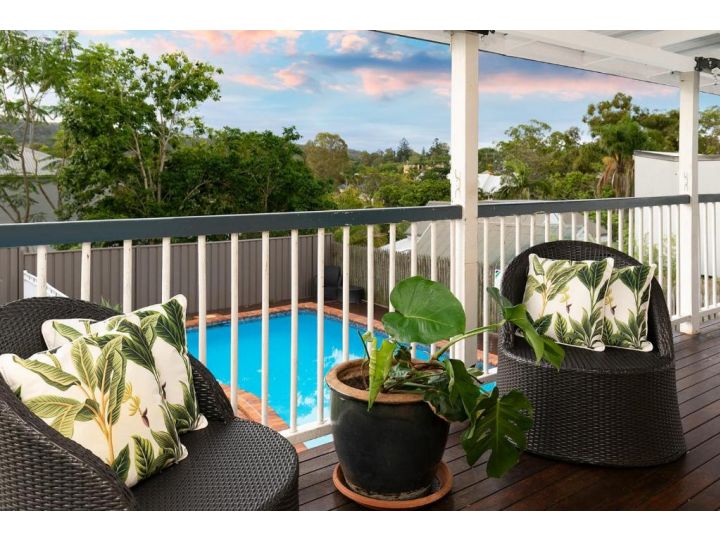 The Indooroopilly Queenslander - 4 Bedroom Family Home - Private Pool - Wifi - Netflix Guest house, Brisbane - imaginea 1