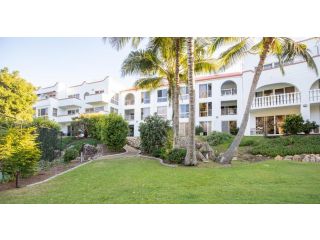 The Islander Resort U16 Apartment, Point Lookout - 1