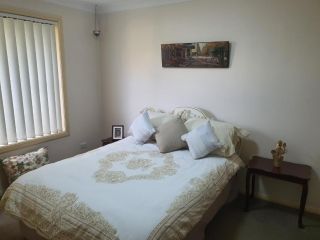 The Junction Estate COOL CALM COZY A Home N Host Property Guest house, New South Wales - 3