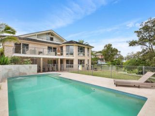 Stellar Lakefront House with Pool & Pool Table Guest house, New South Wales - 1