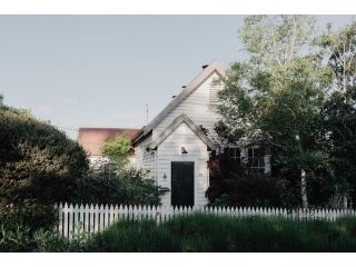 The Little School House Guest house, Hepburn Springs - 1
